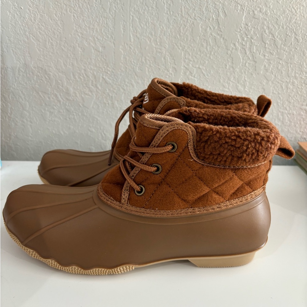 Brand new Women’s Duckboots